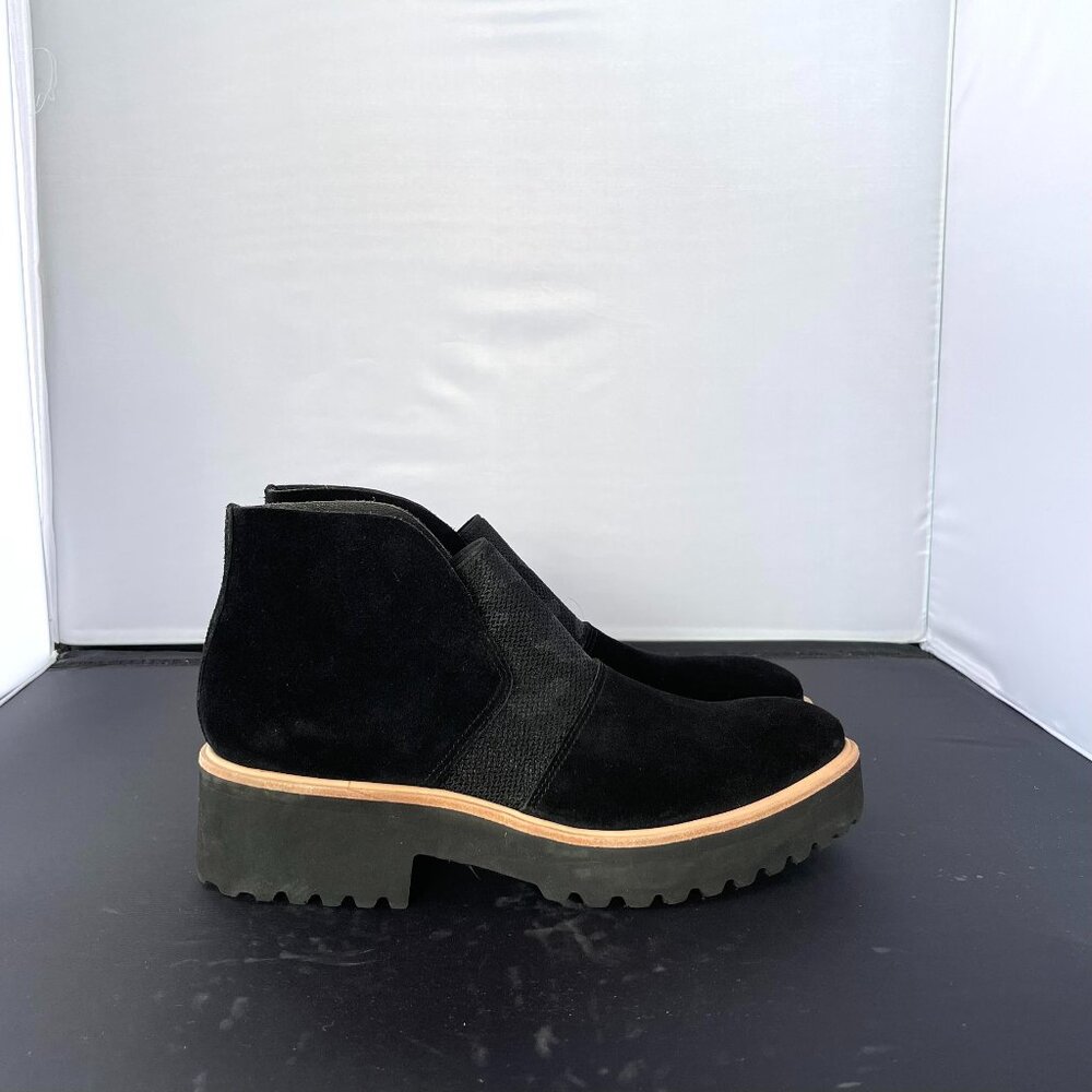 All Black Suede Black Bootie‎